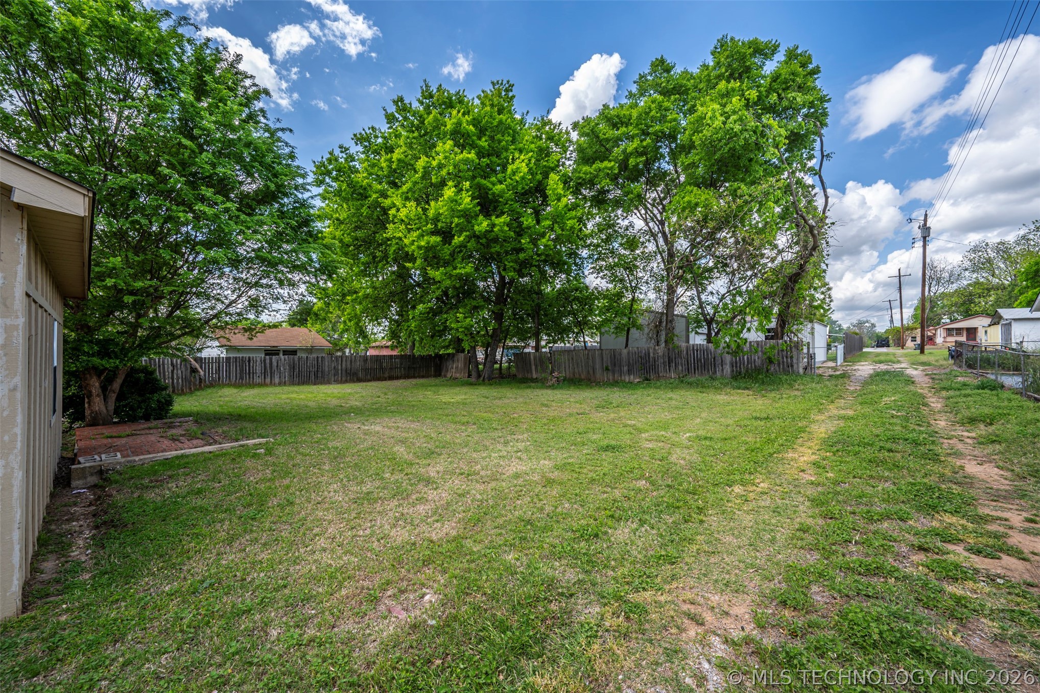 614 E Broadway Sulphur OK 73086