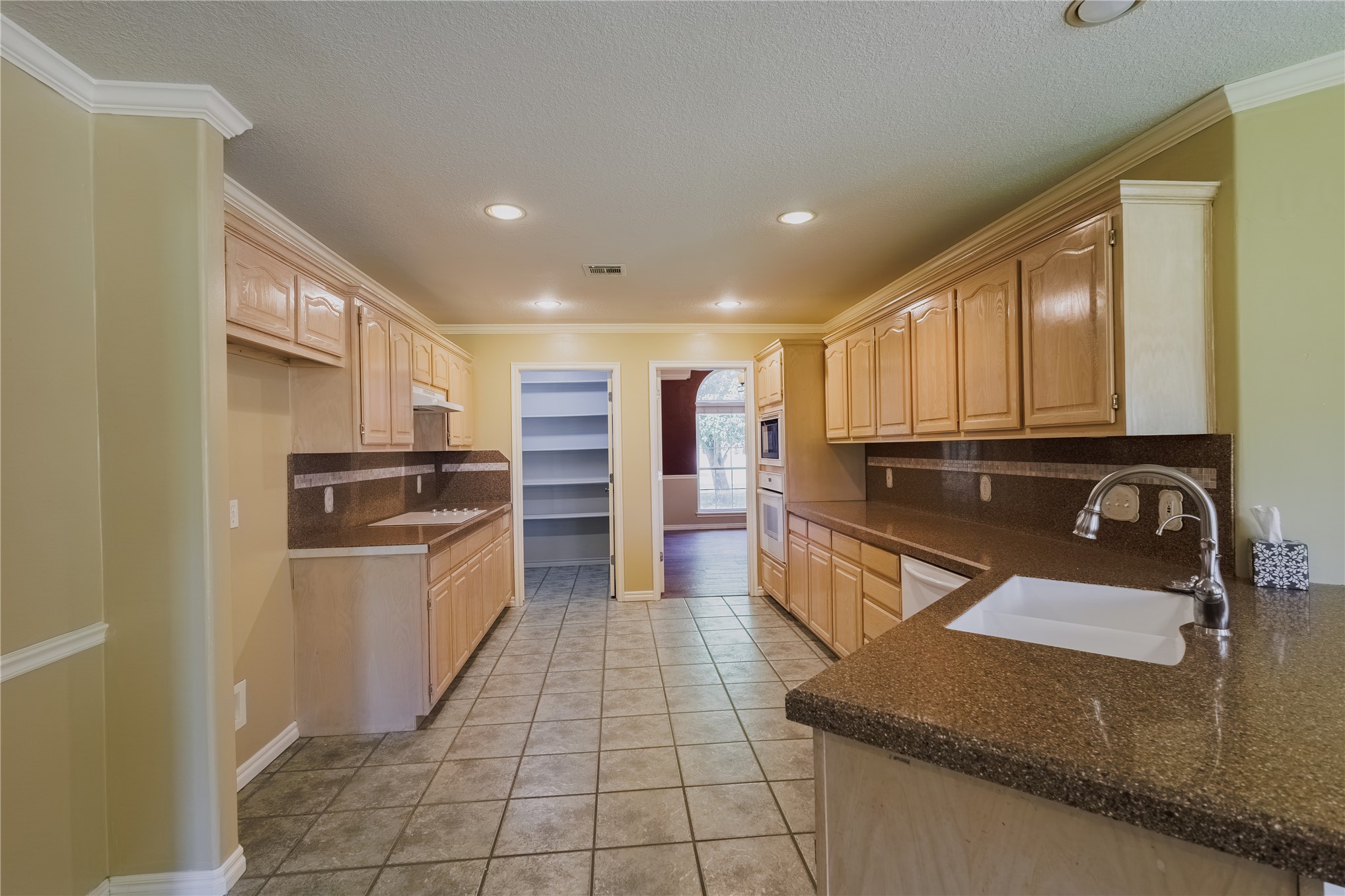 21302 E 103rd Street Broken Arrow OK 74014