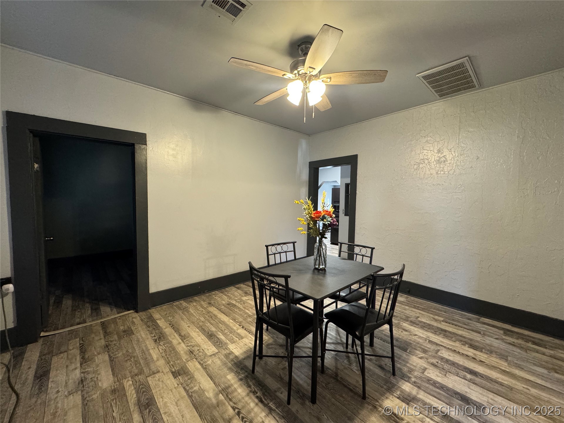 319 S Division Street Sapulpa OK 74066