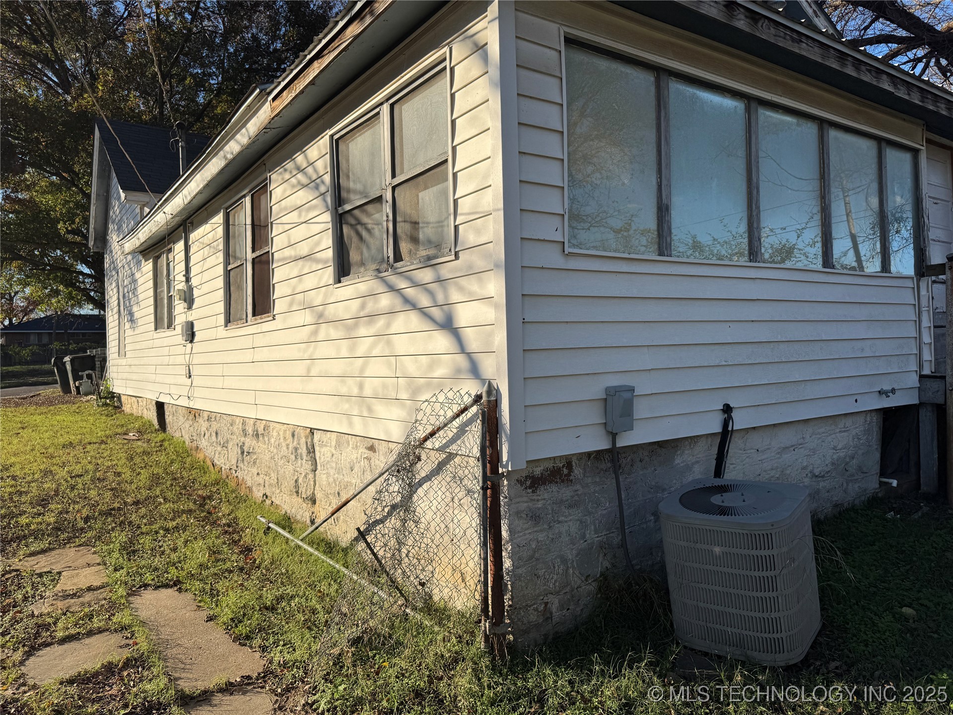319 S Division Street Sapulpa OK 74066