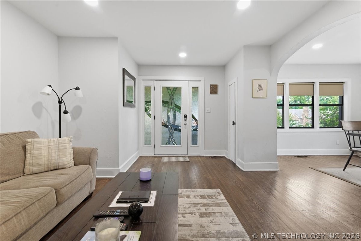 831 S Jamestown Avenue Tulsa OK 74112