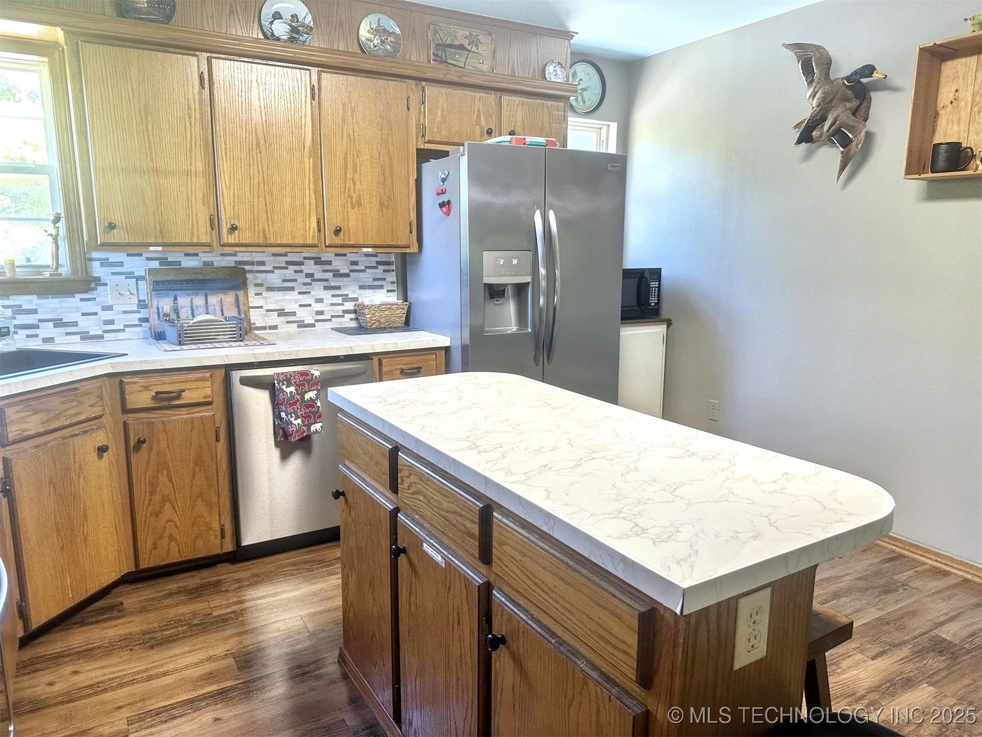 3293 W Southern Avenue Hulbert OK 74441