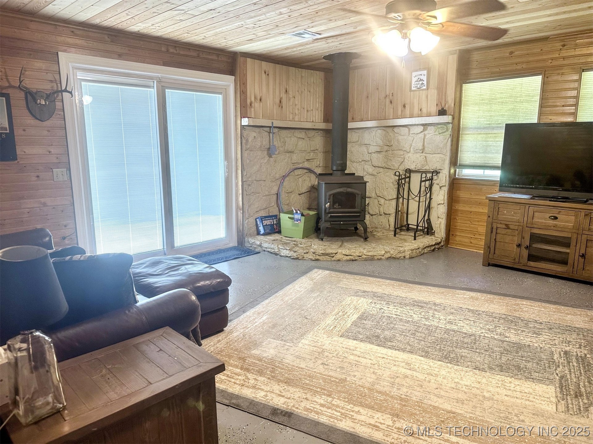 3293 W Southern Avenue Hulbert OK 74441