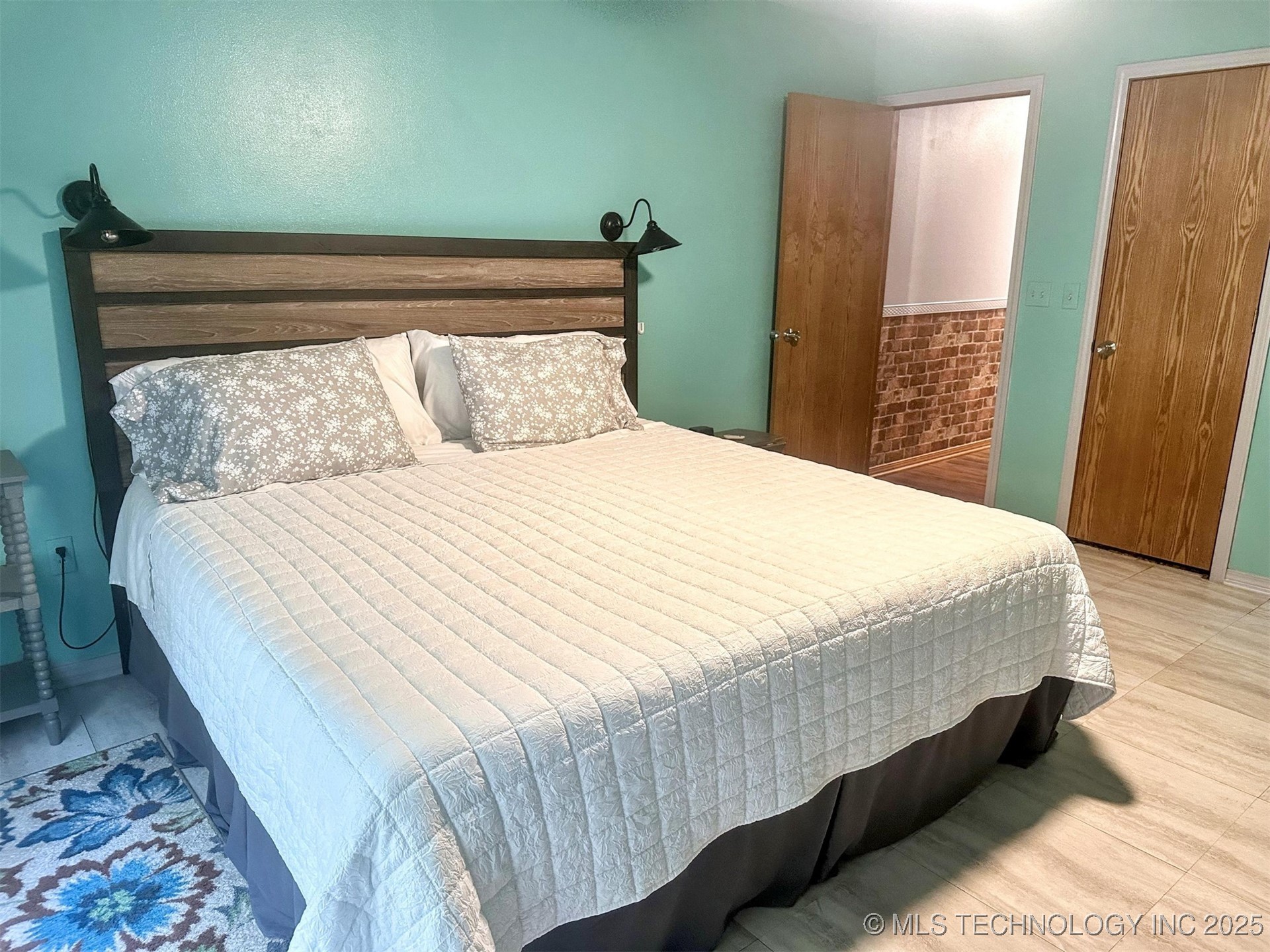 3293 W Southern Avenue Hulbert OK 74441