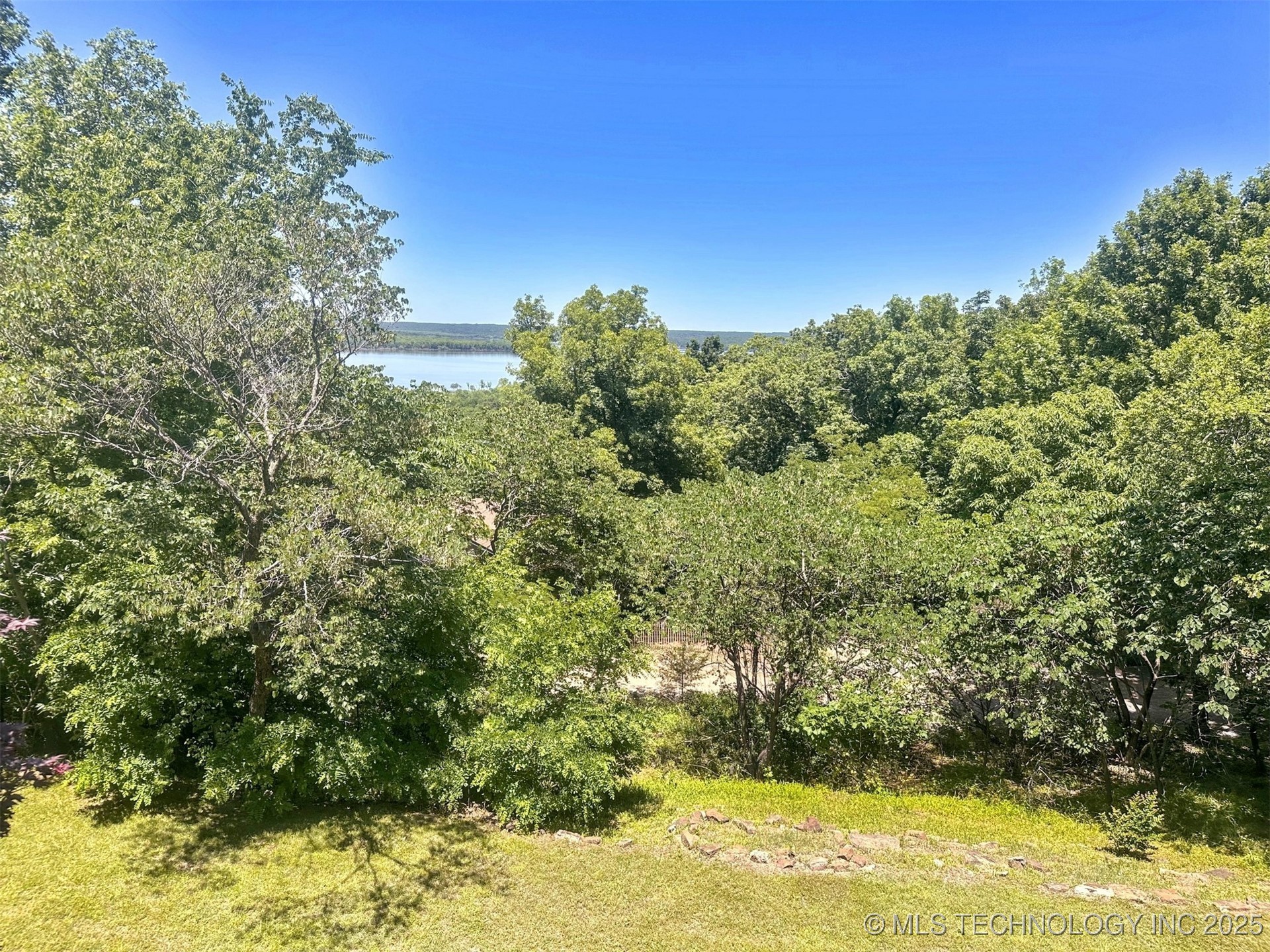 3293 W Southern Avenue Hulbert OK 74441