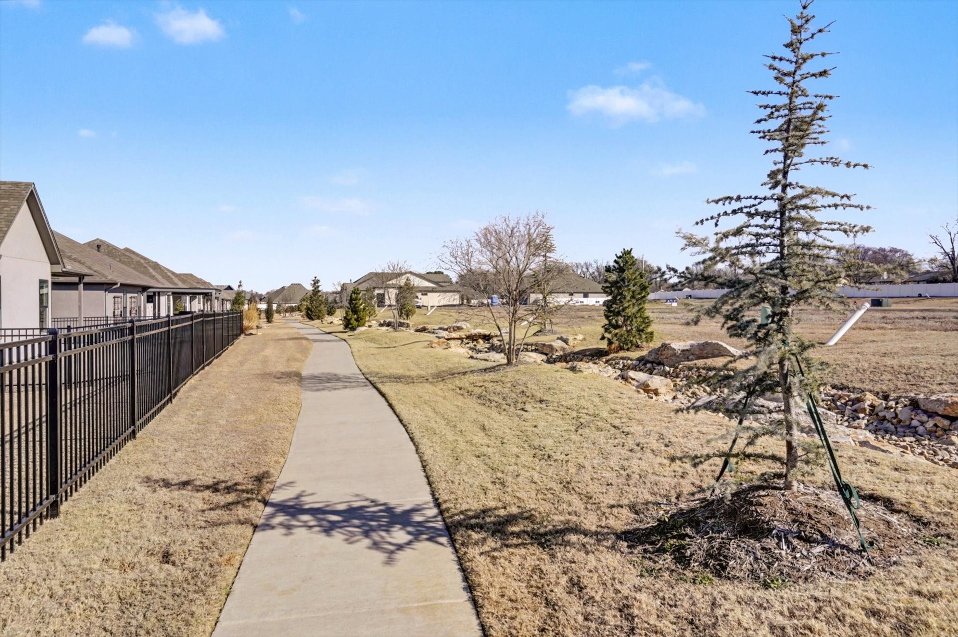 1234 N 71st Place Broken Arrow OK 74014