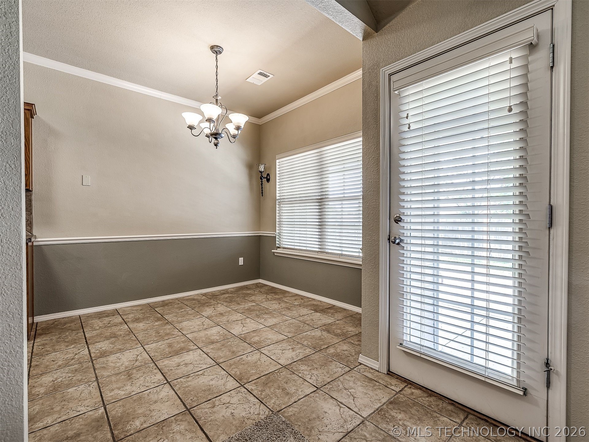 2112 S Javine Court Skiatook OK 74070