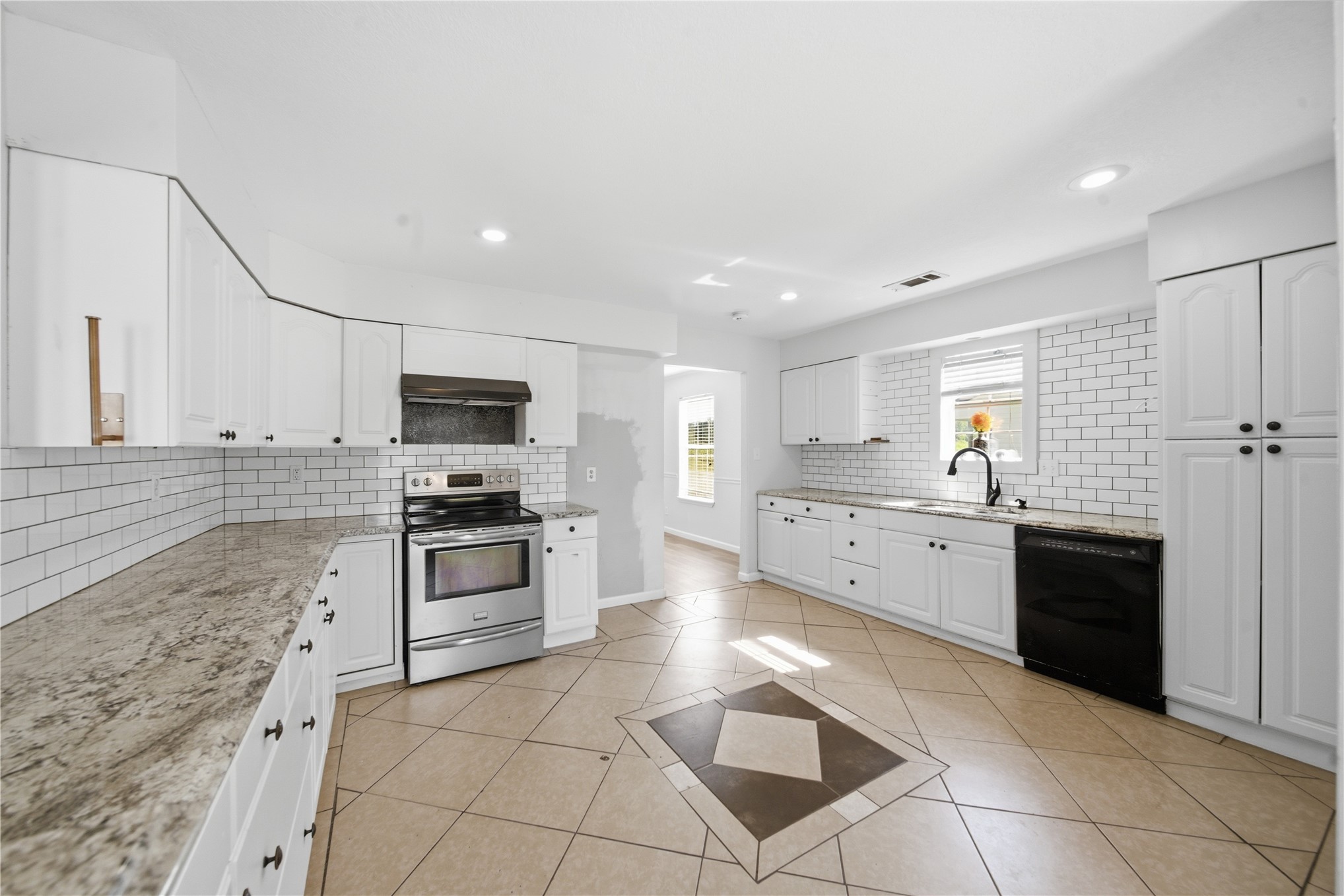 3504 W Country Road Skiatook OK 74070