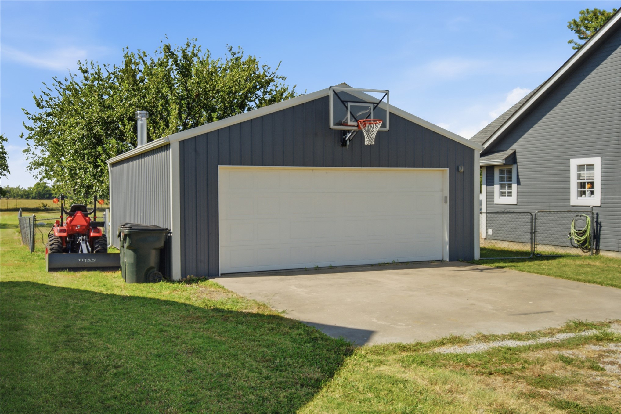 3504 W Country Road Skiatook OK 74070