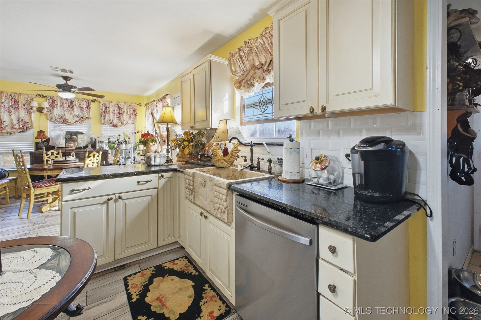 19661 County Road 3500 Fitzhugh OK 74843