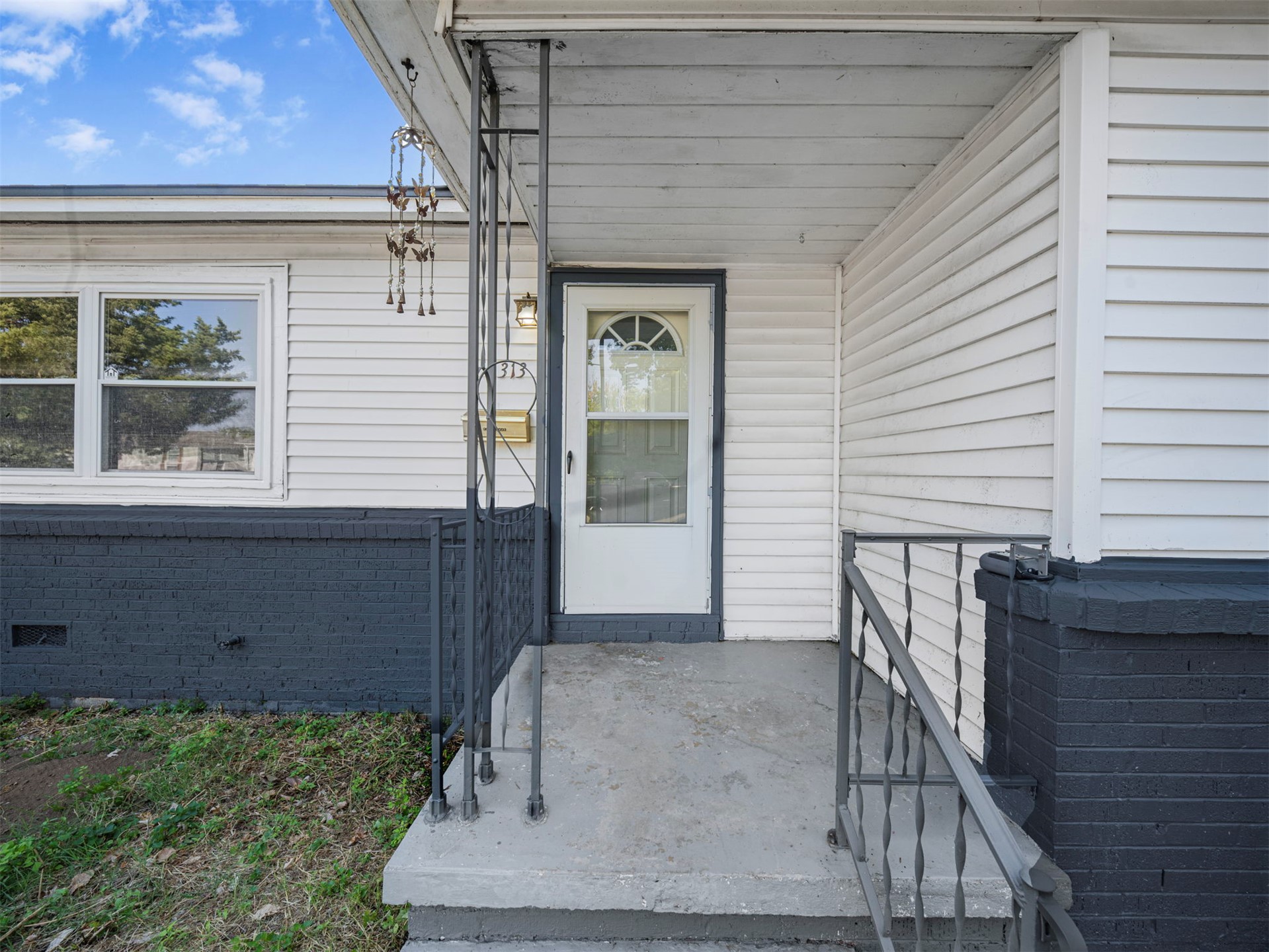 313 S 44th Westavenue Tulsa OK 74127