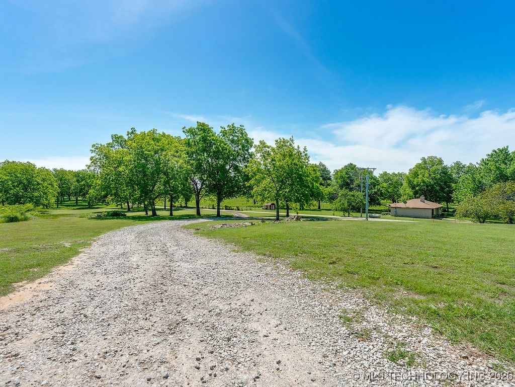 24008 County Road 3520 Fitzhugh OK 74843