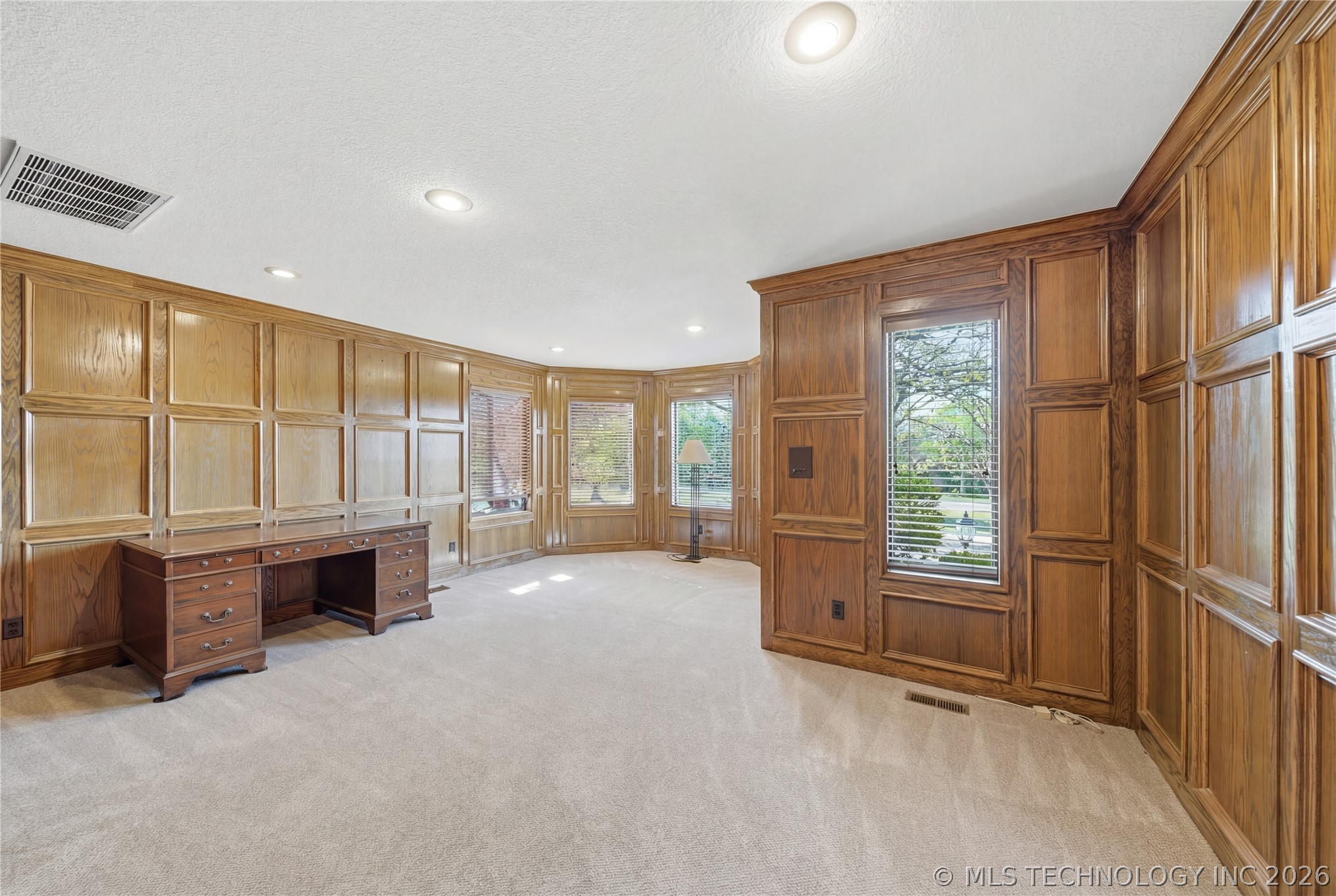 4825 W Oak Leaf Drive Tulsa OK 74132