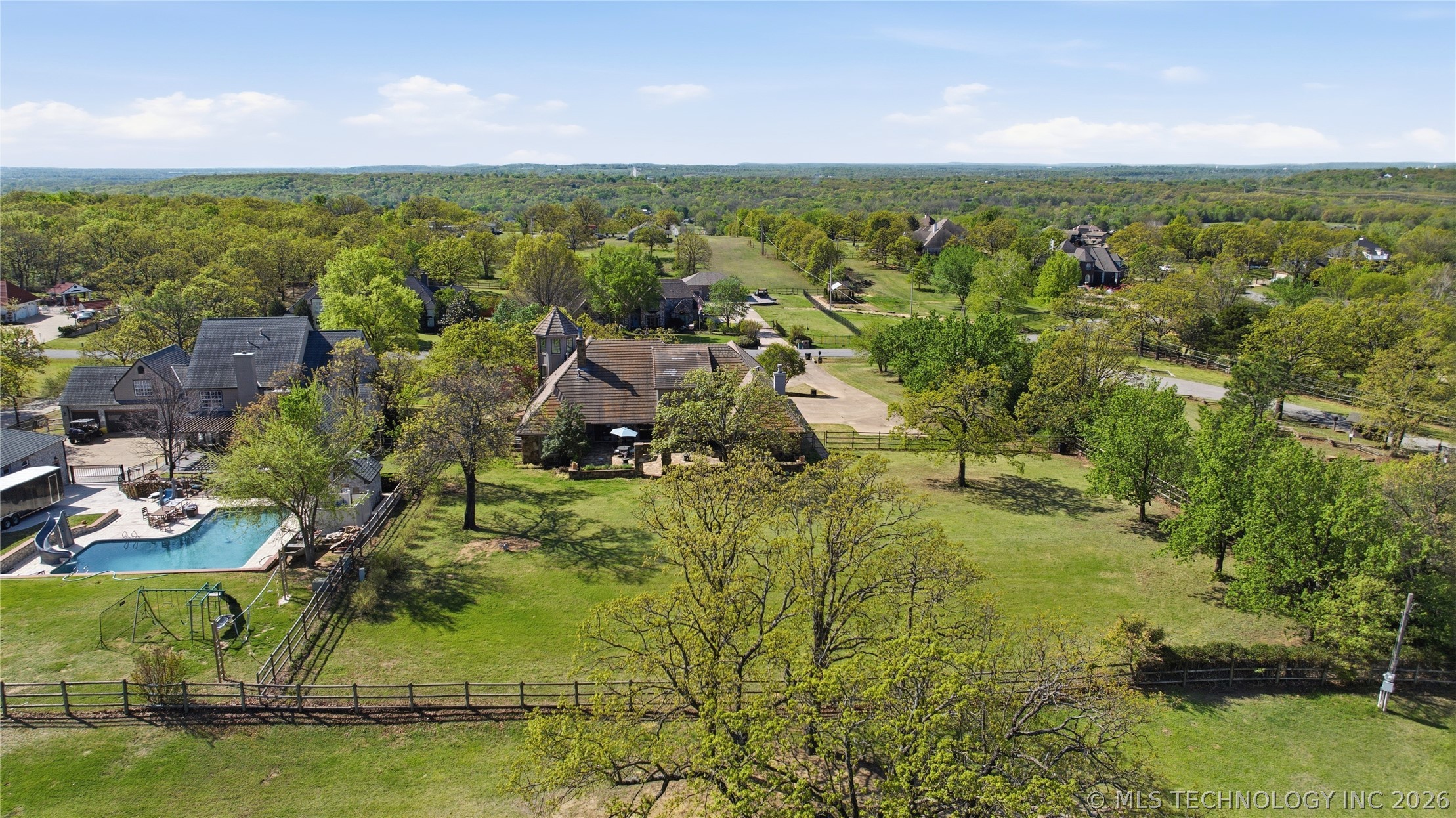 4825 W Oak Leaf Drive Tulsa OK 74132