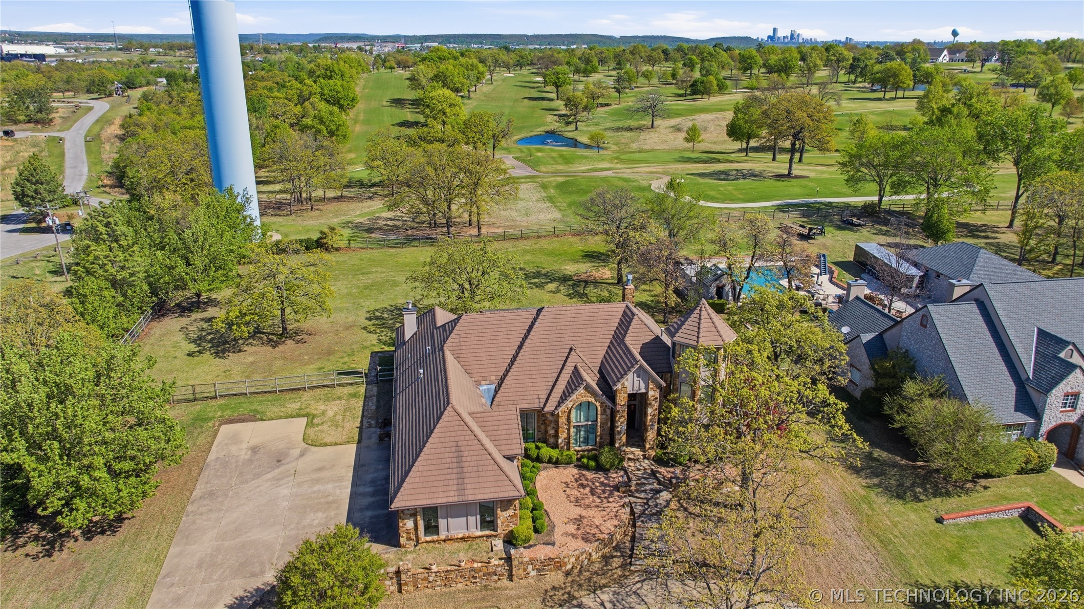 4825 W Oak Leaf Drive Tulsa OK 74132