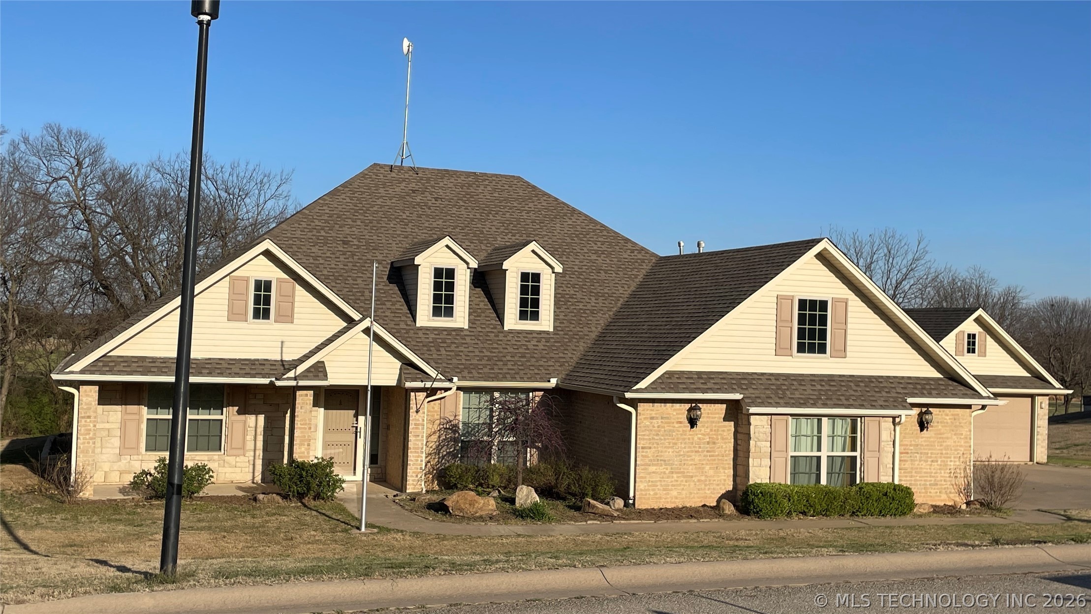 909 S Country Club Drive Cushing OK 74023