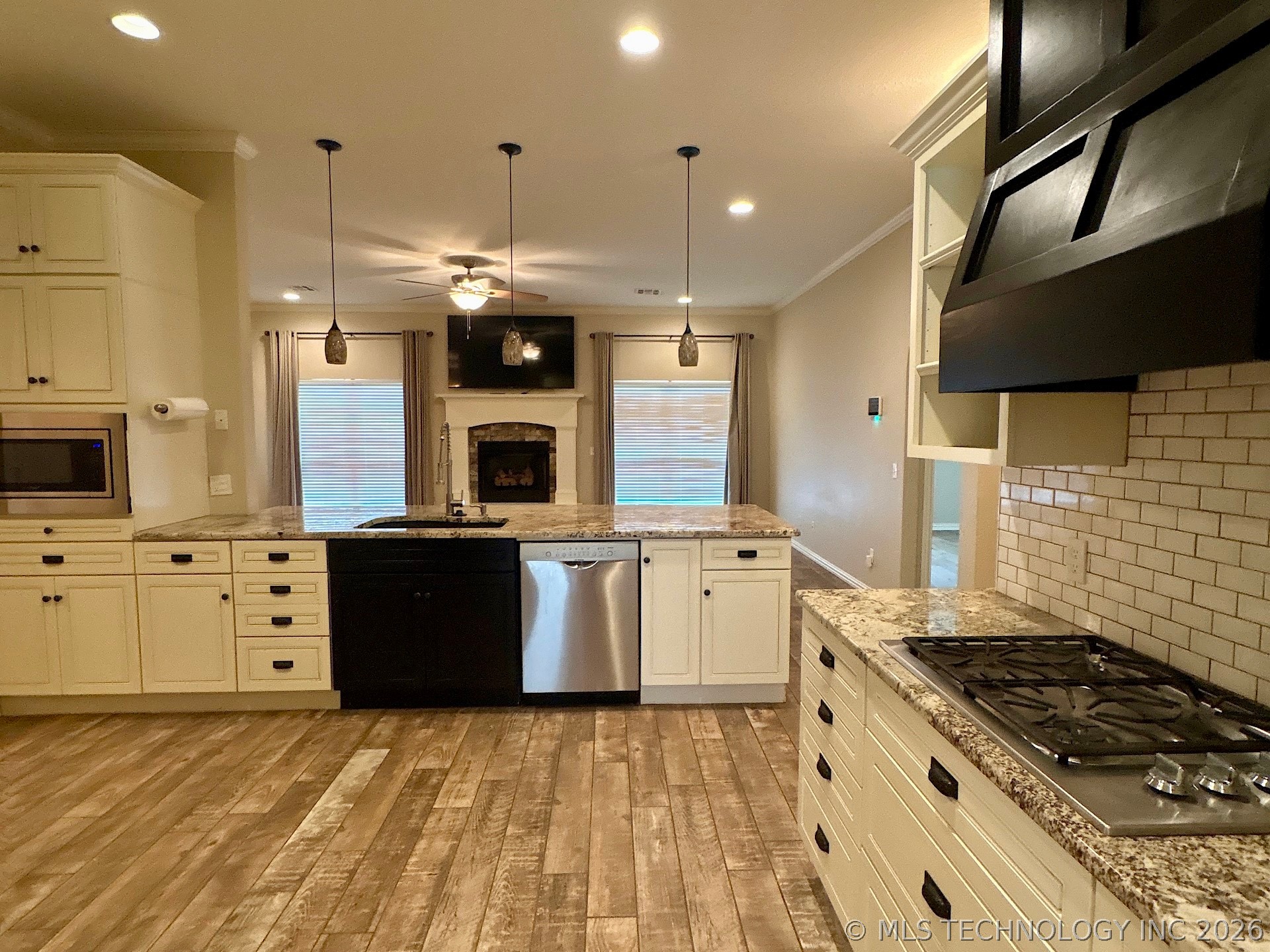 909 S Country Club Drive Cushing OK 74023