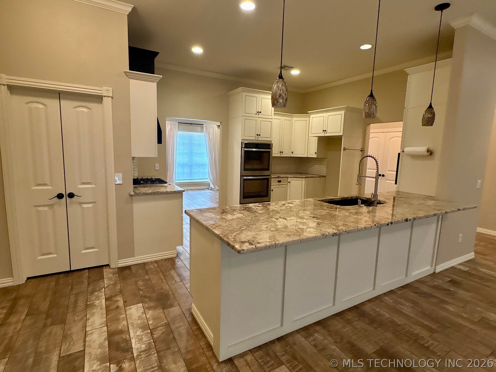 909 S Country Club Drive Cushing OK 74023