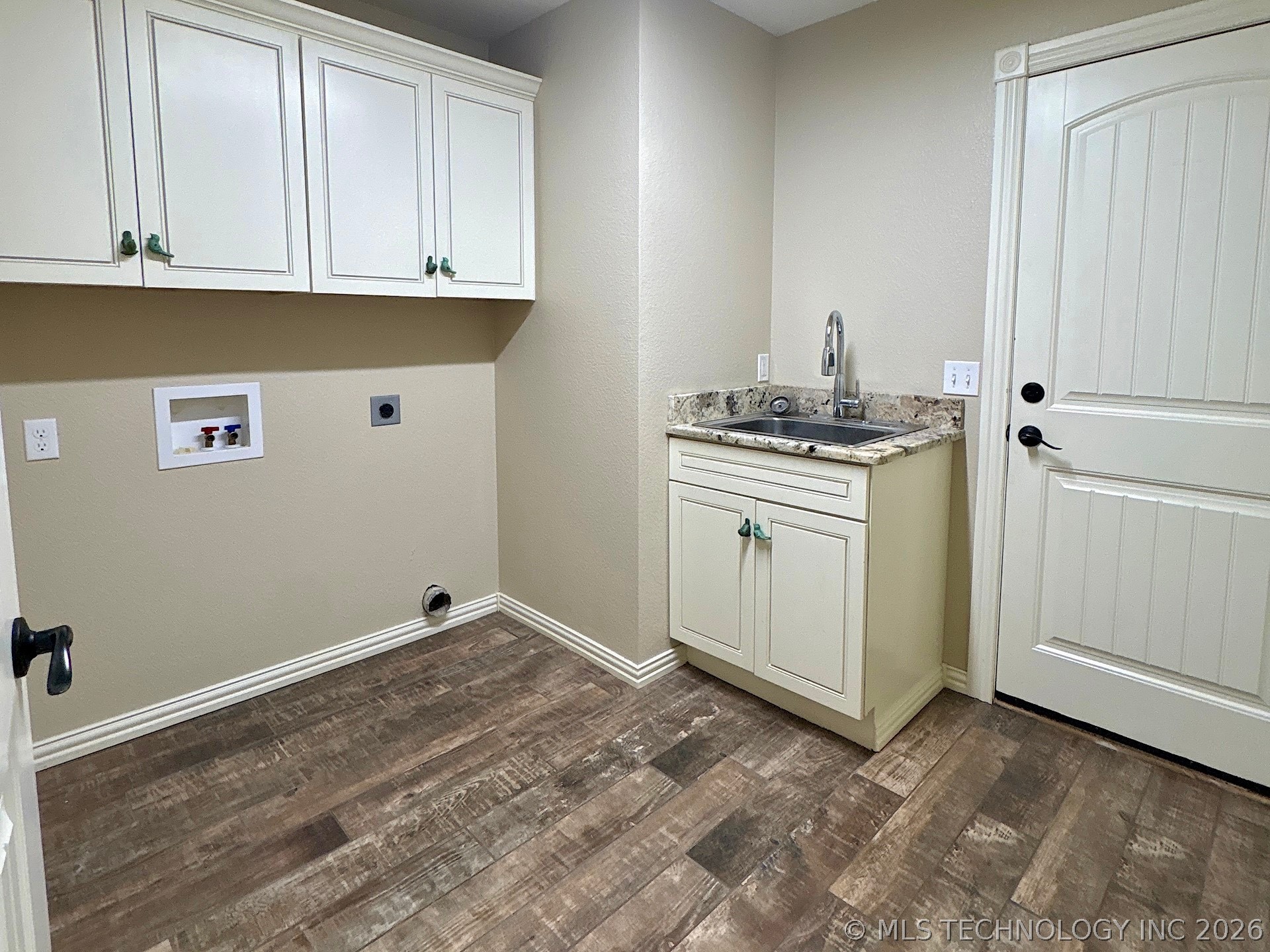 909 S Country Club Drive Cushing OK 74023
