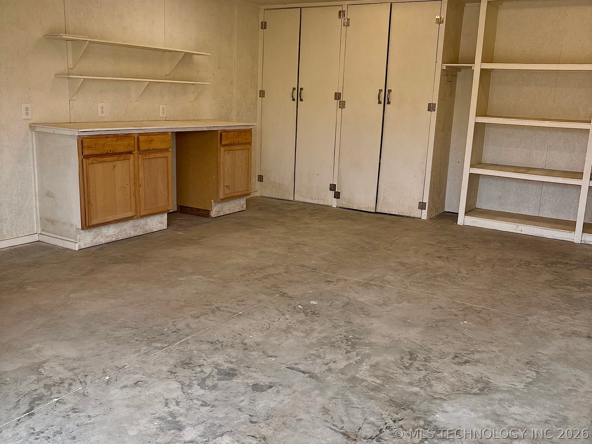 909 S Country Club Drive Cushing OK 74023