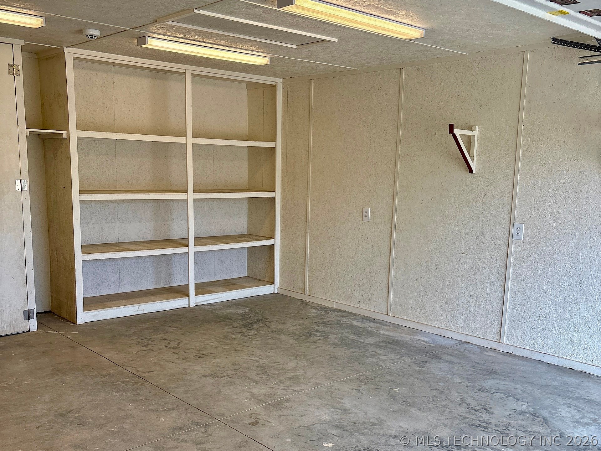 909 S Country Club Drive Cushing OK 74023