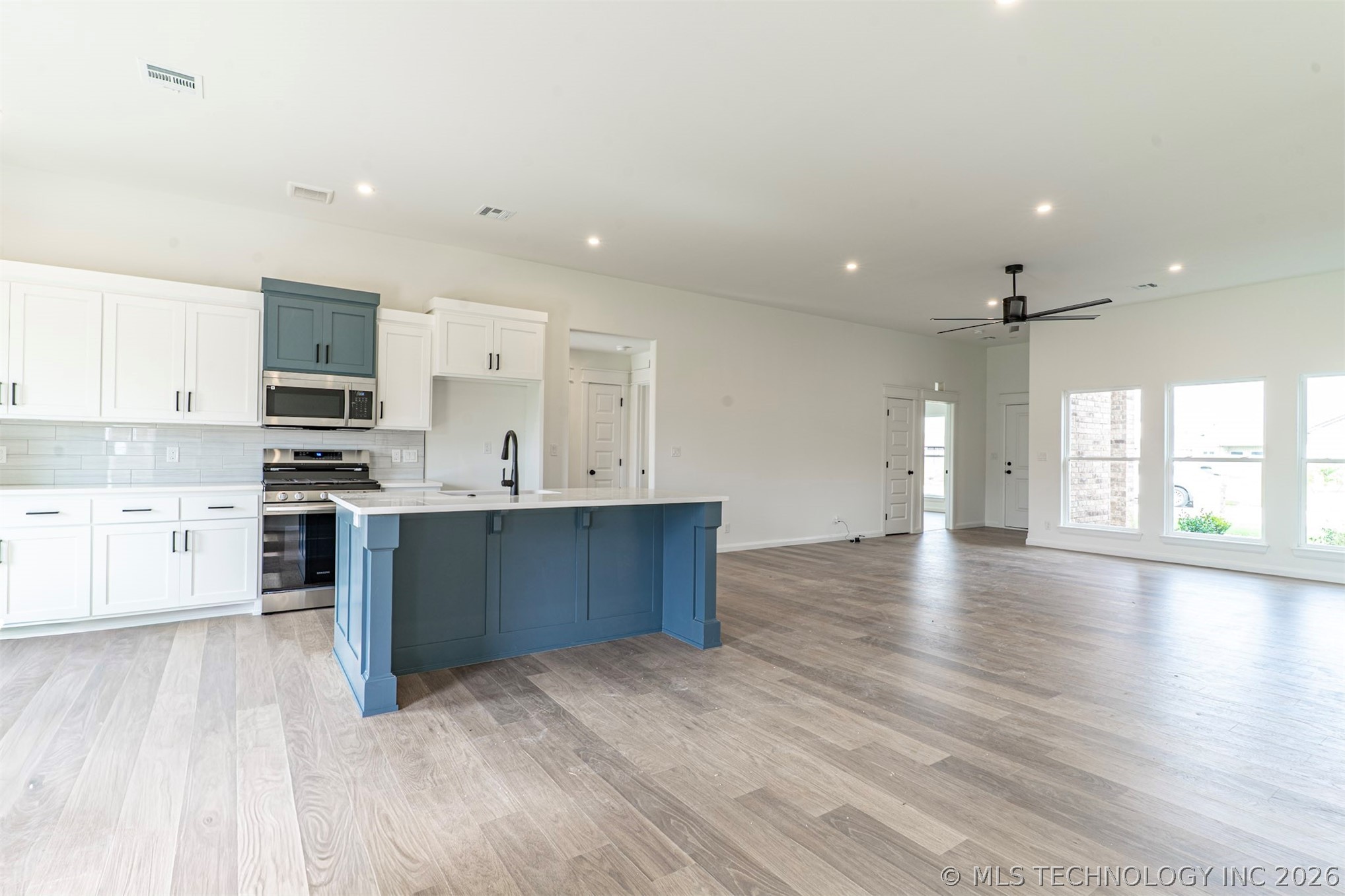 10886 S 272nd Eastavenue Coweta OK 74429