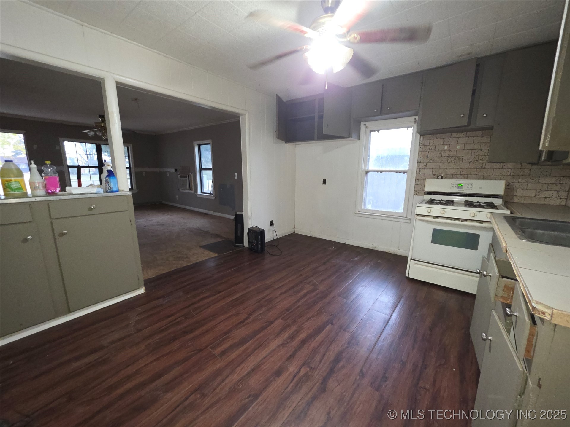 114 E Elm Street Haskell OK 74436