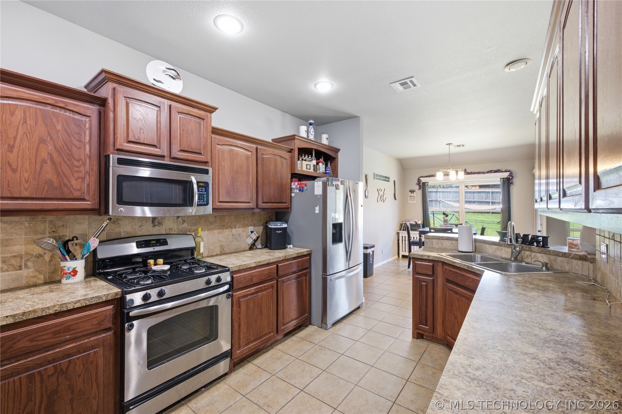 2716 W Pensacola Street Broken Arrow OK 74011
