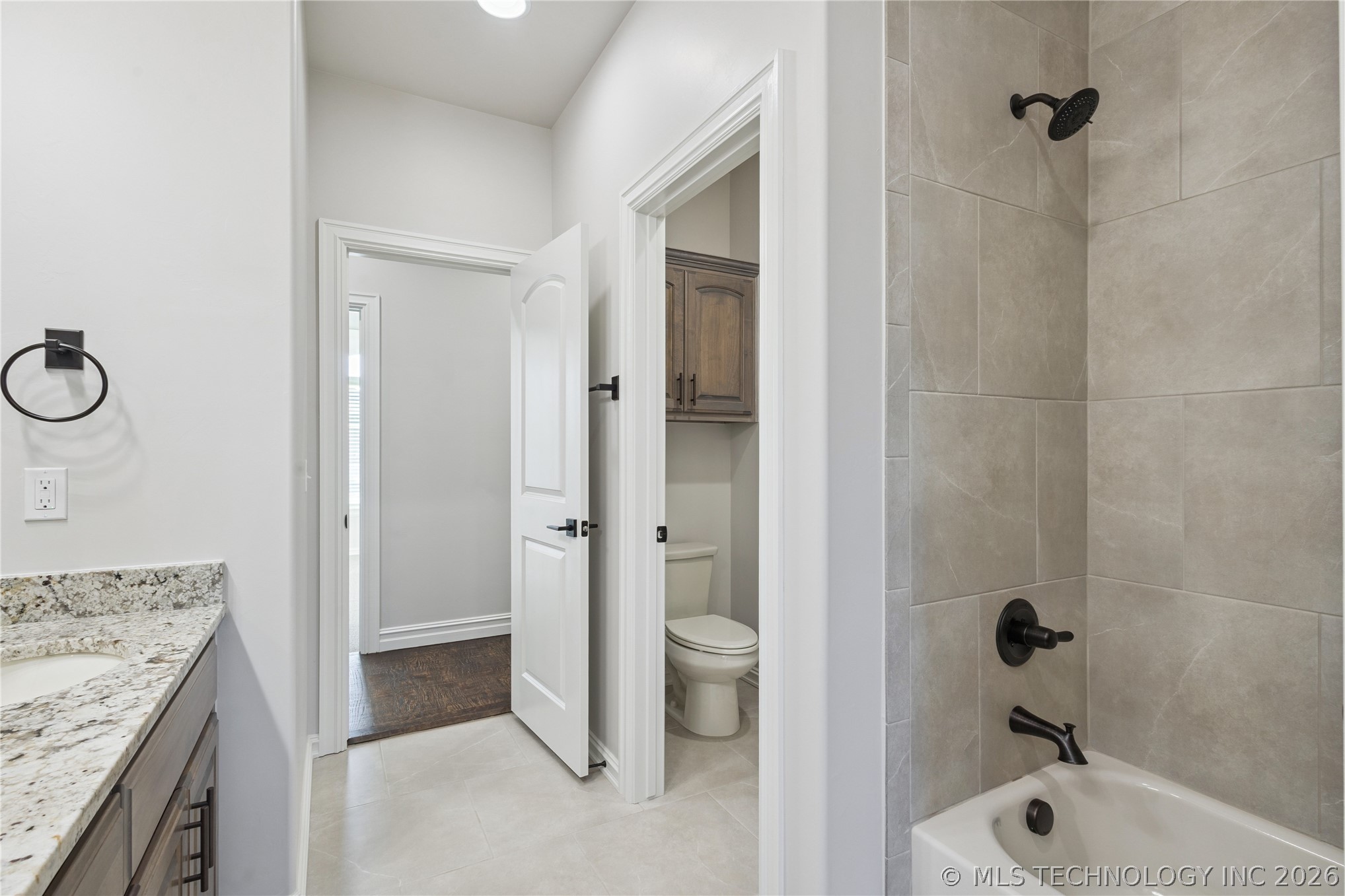 8167 S White Fang Court Broken Arrow OK 74014