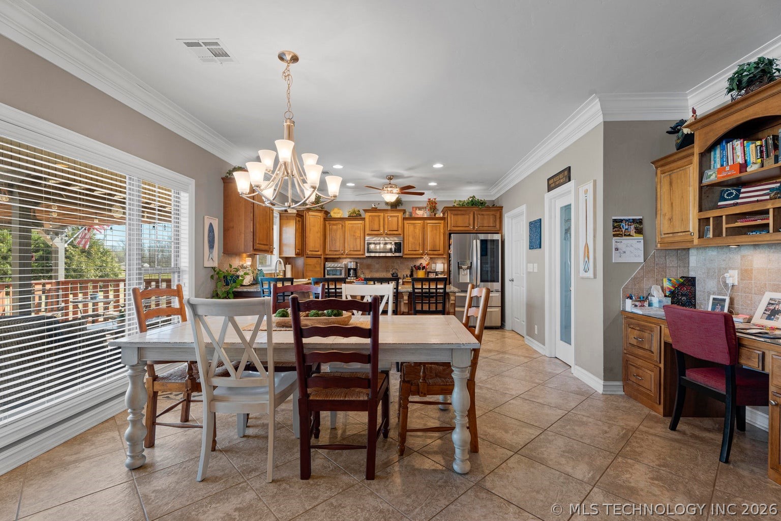 903 E 10th Street Grove OK 74344