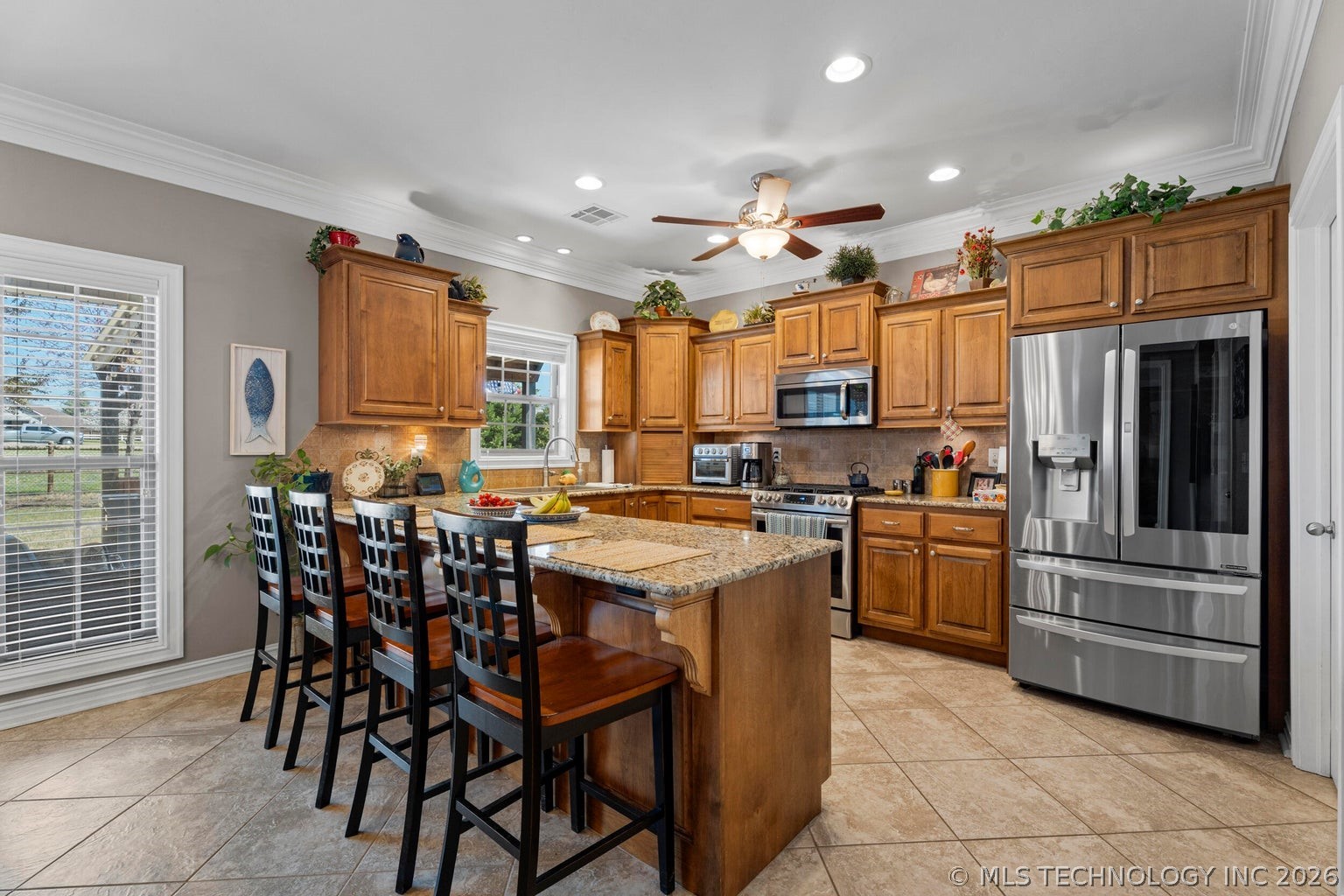 903 E 10th Street Grove OK 74344