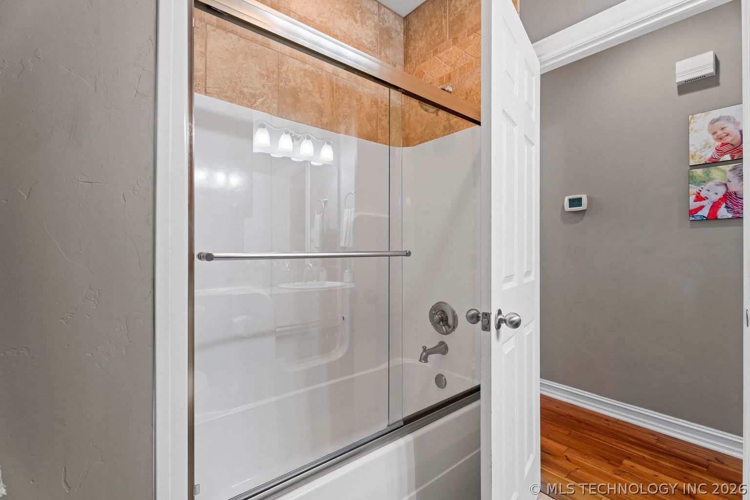 903 E 10th Street Grove OK 74344
