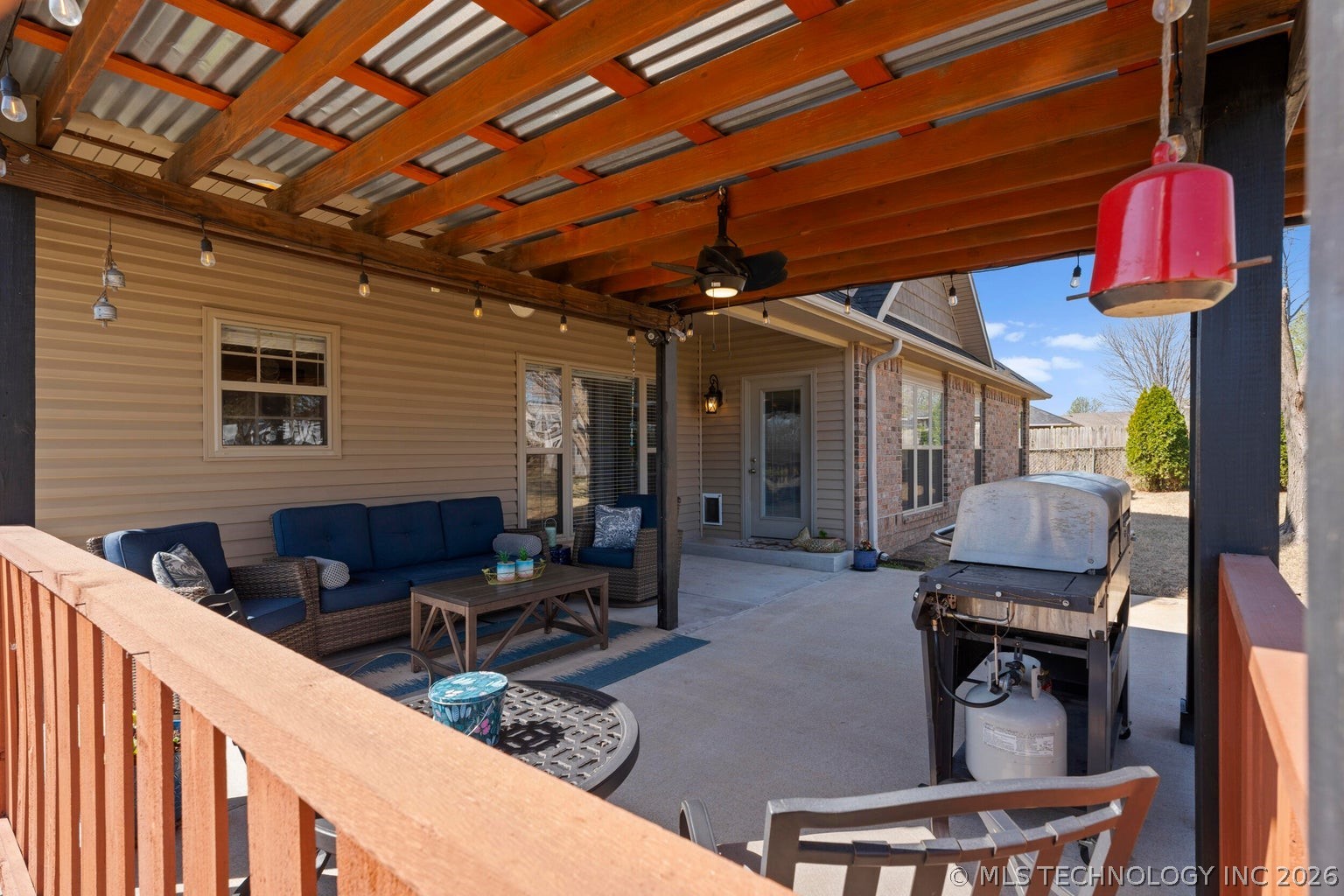 903 E 10th Street Grove OK 74344