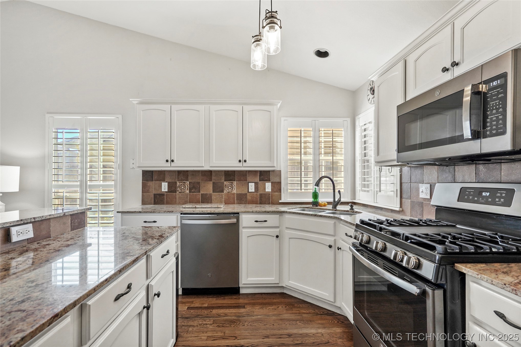 3033 W Oakland Street Broken Arrow OK 74012