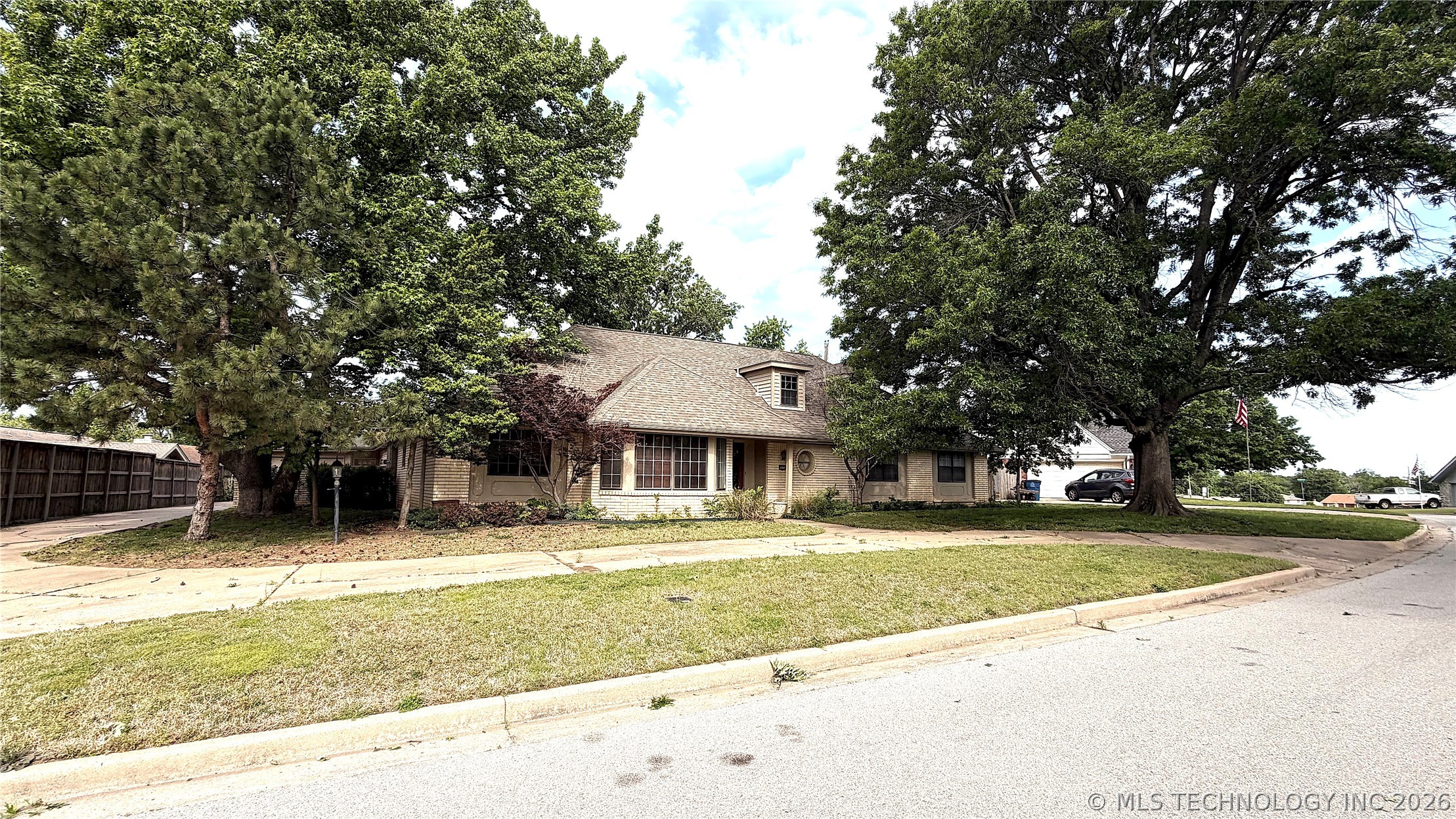 5826 S 79th Eastavenue Tulsa OK 74145