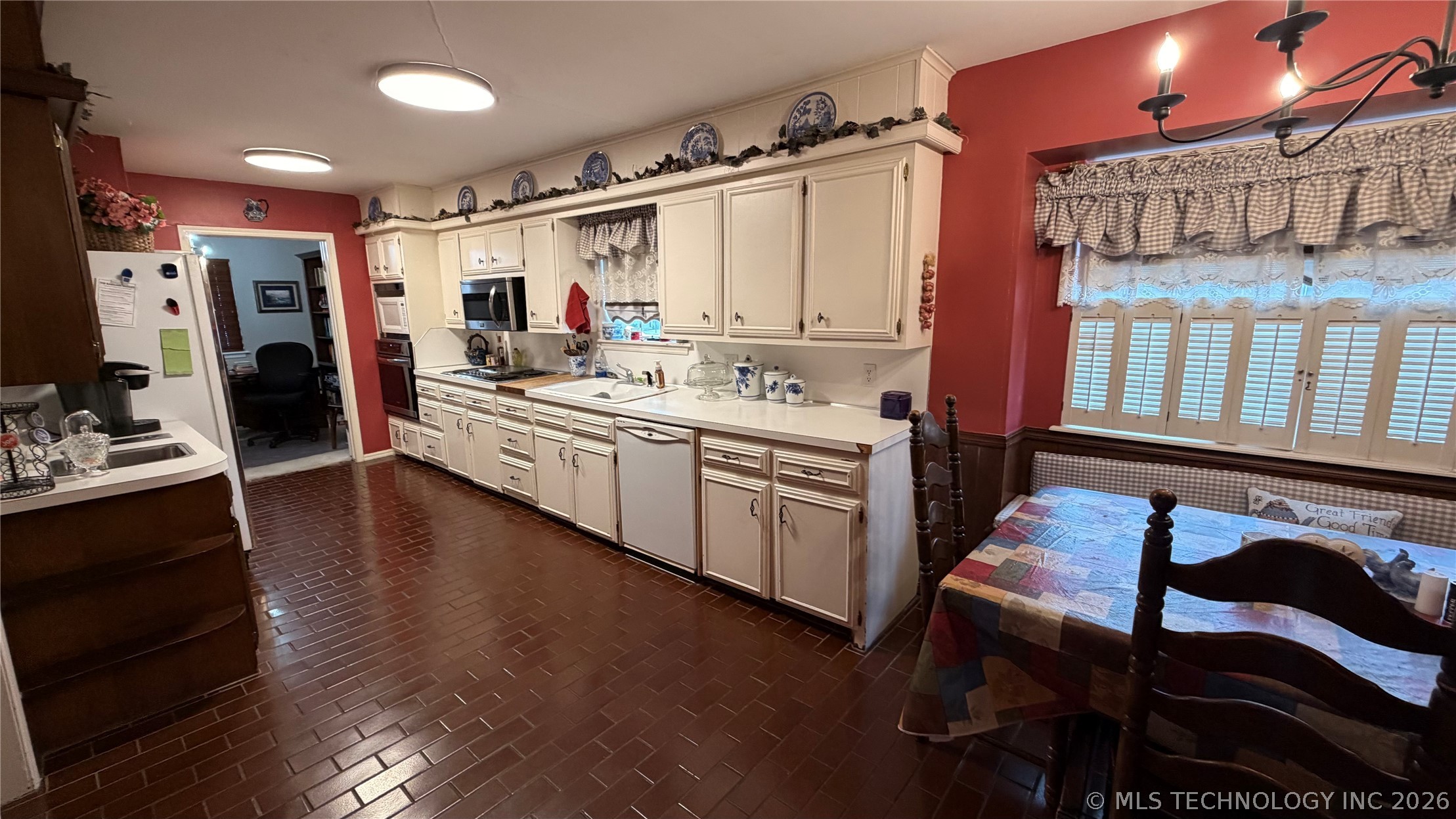 5826 S 79th Eastavenue Tulsa OK 74145