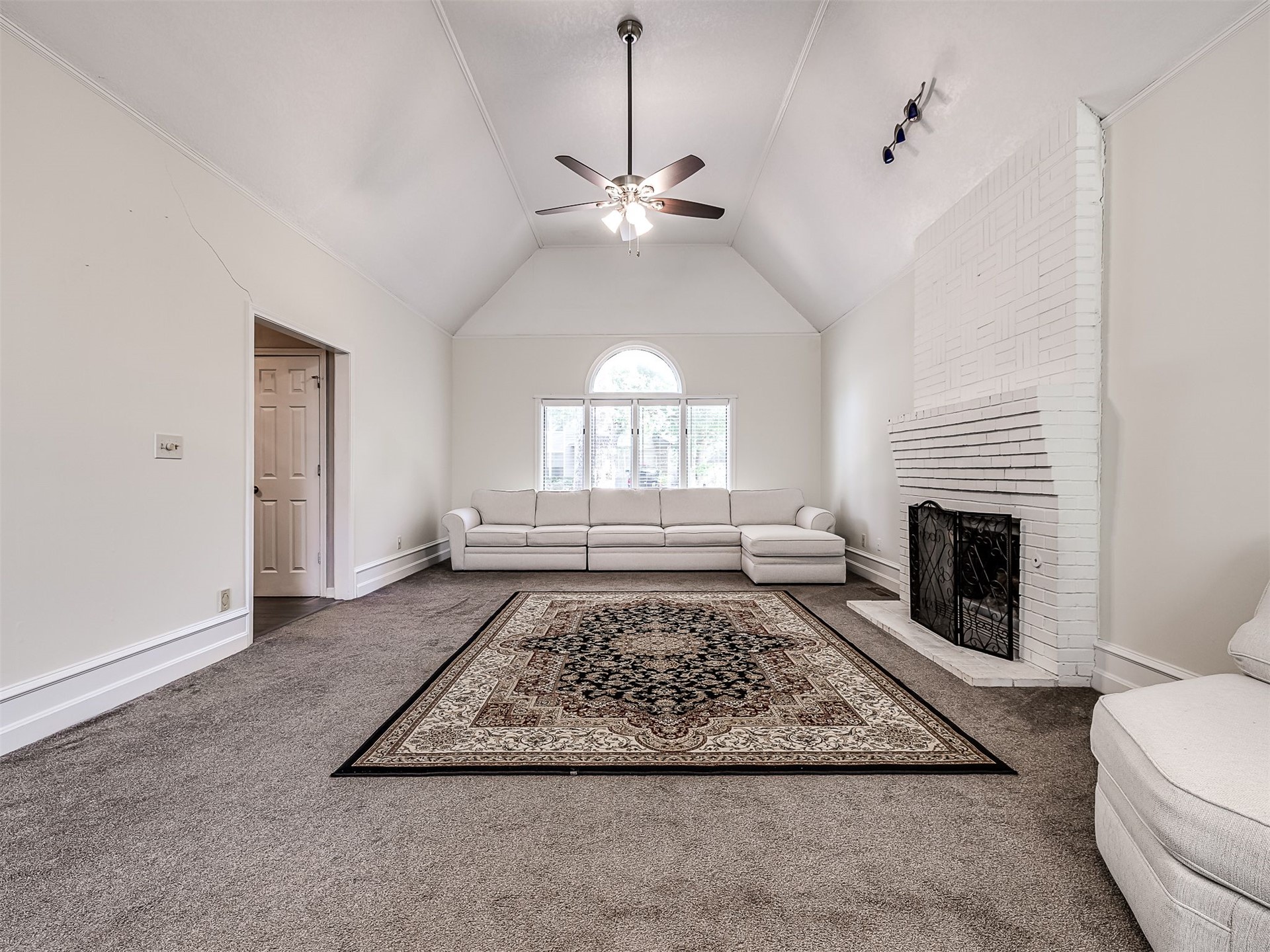 6536 E 85th Street Tulsa OK 74133