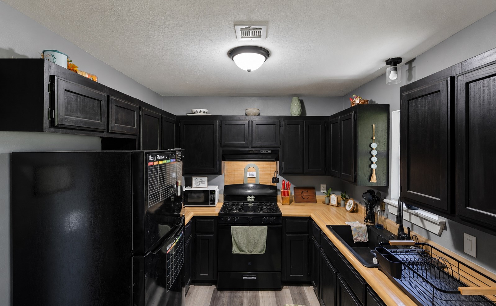 427 W Walnut Avenue Oaks OK 74359