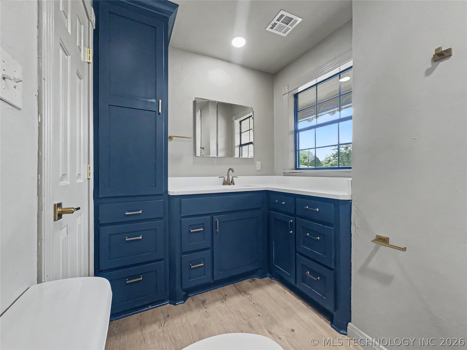 1421 E 18th Ada OK 74820