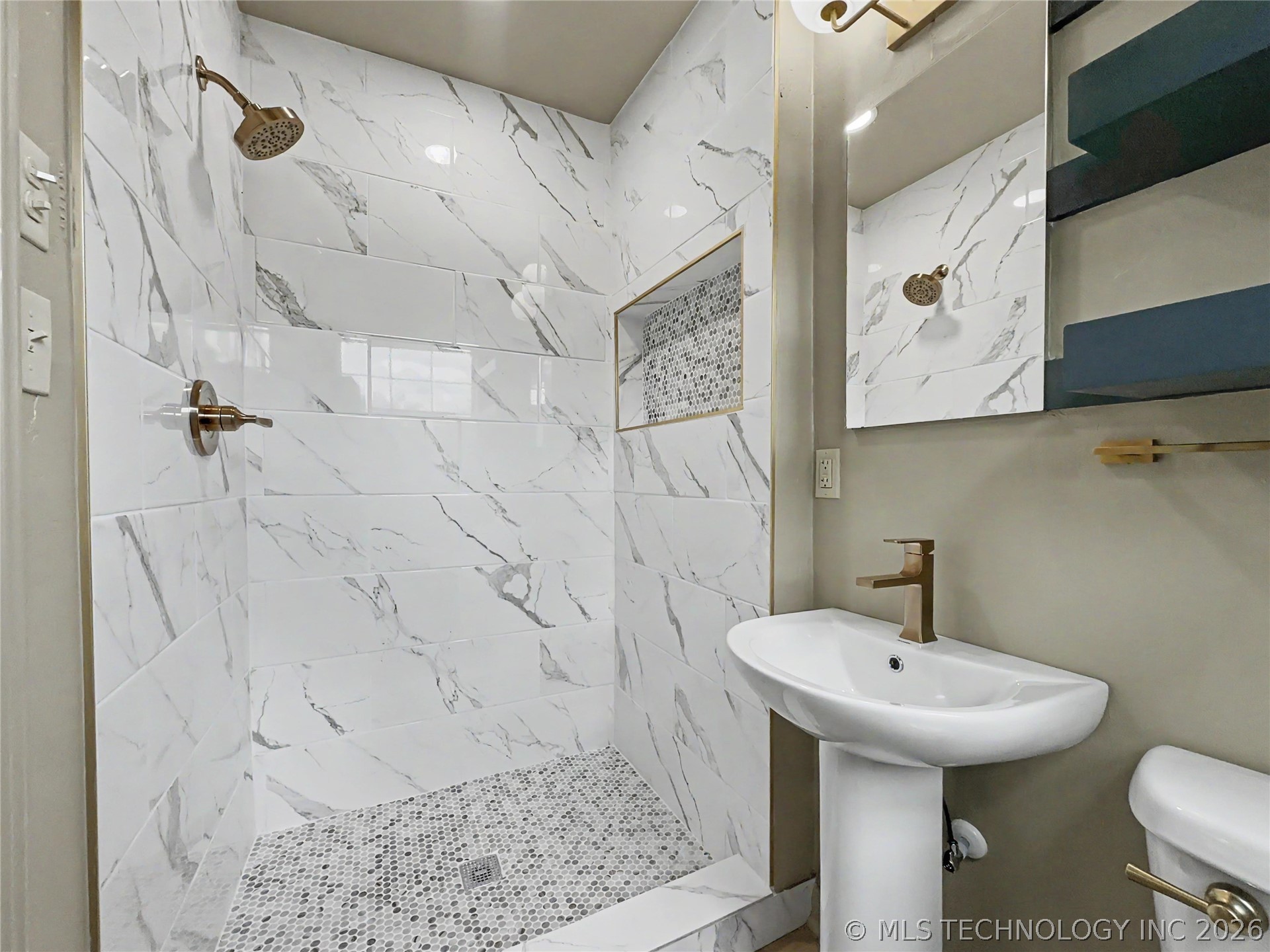 1421 E 18th Ada OK 74820