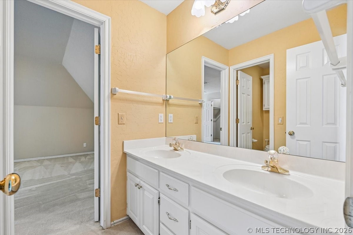 6219 E 89th Street Tulsa OK 74137