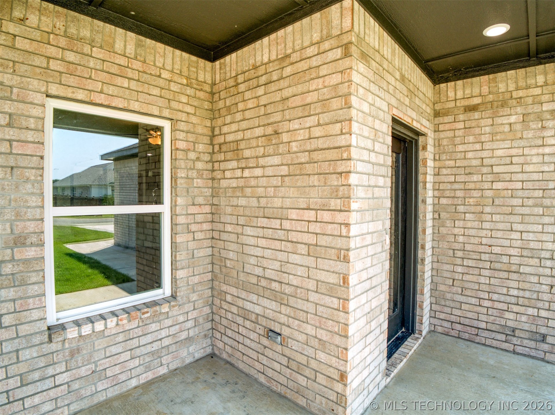 212 Cottonwood Street Calera OK 74730