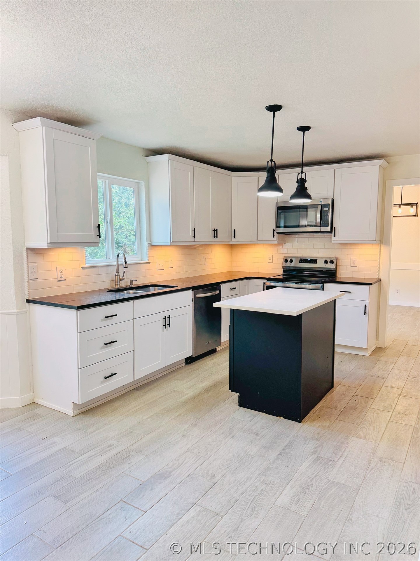 2502 W Driftwood Drive Claremore OK 74017