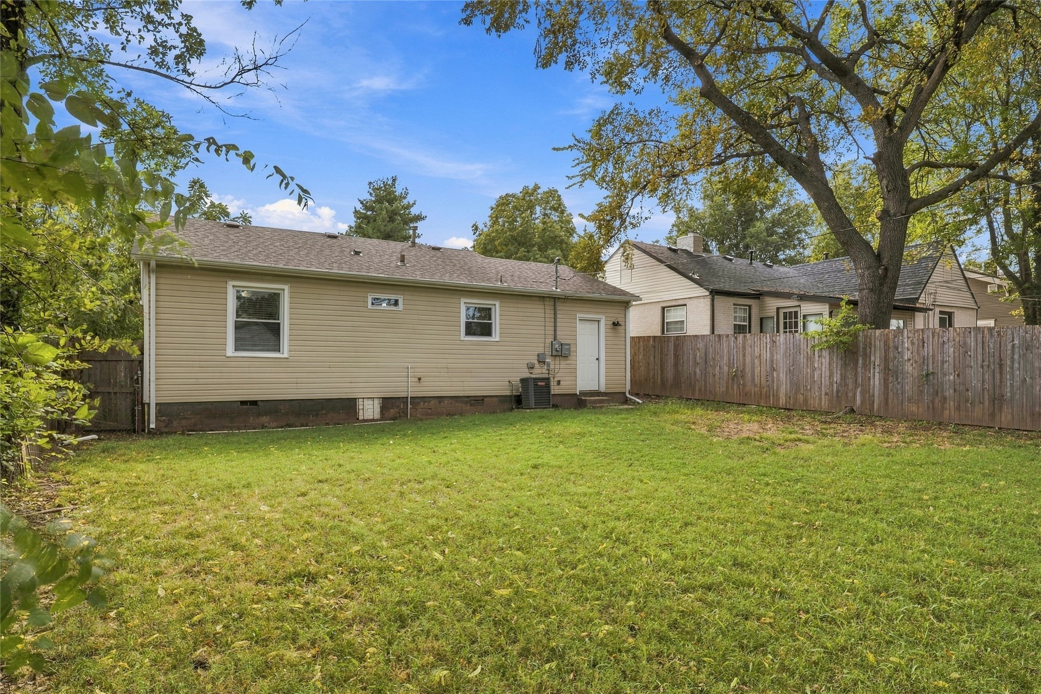 2023 E 12th Place Tulsa OK 74104