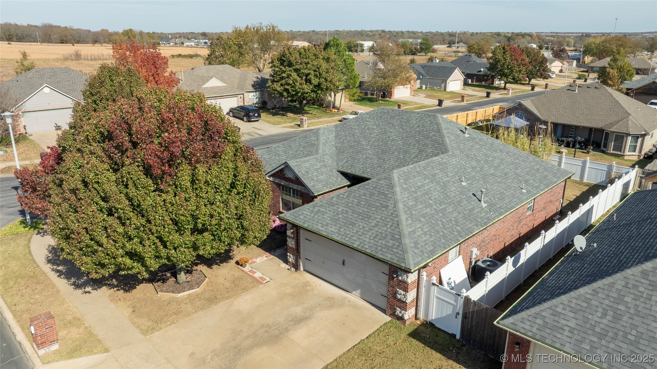 1102 S Catalina Drive Oologah OK 74053