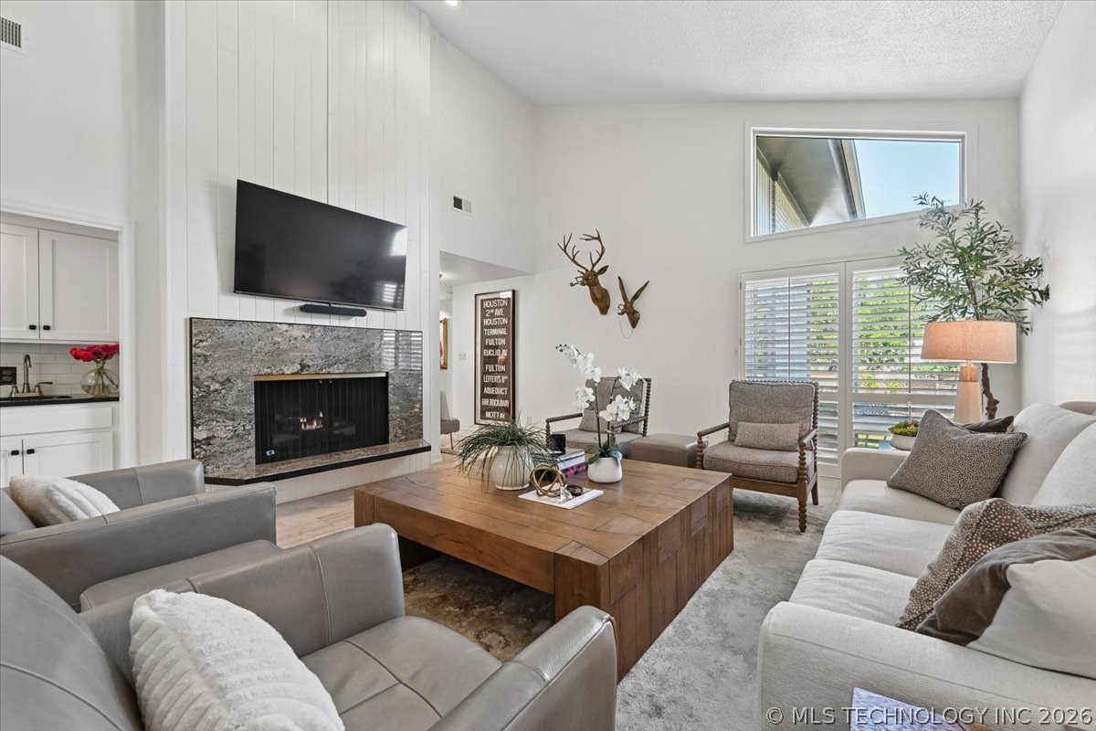 3813 E 64th Place Tulsa OK 74136