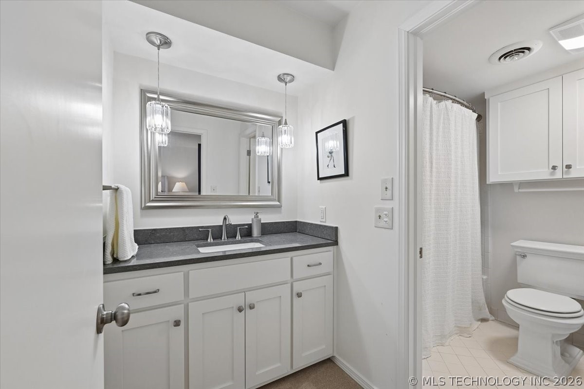 3813 E 64th Place Tulsa OK 74136