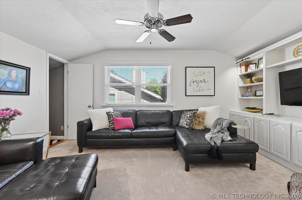 3813 E 64th Place Tulsa OK 74136