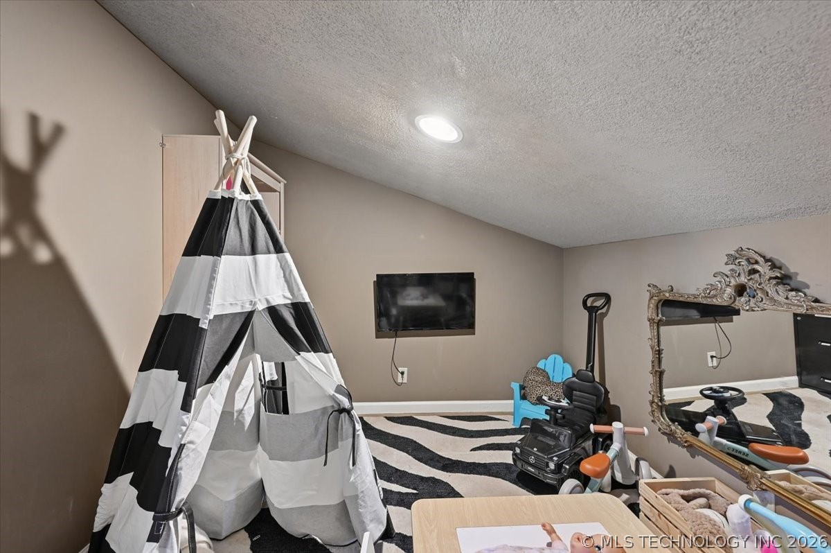 3813 E 64th Place Tulsa OK 74136