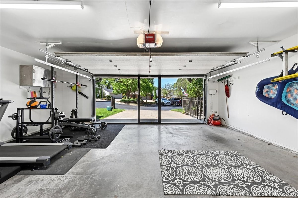 3813 E 64th Place Tulsa OK 74136